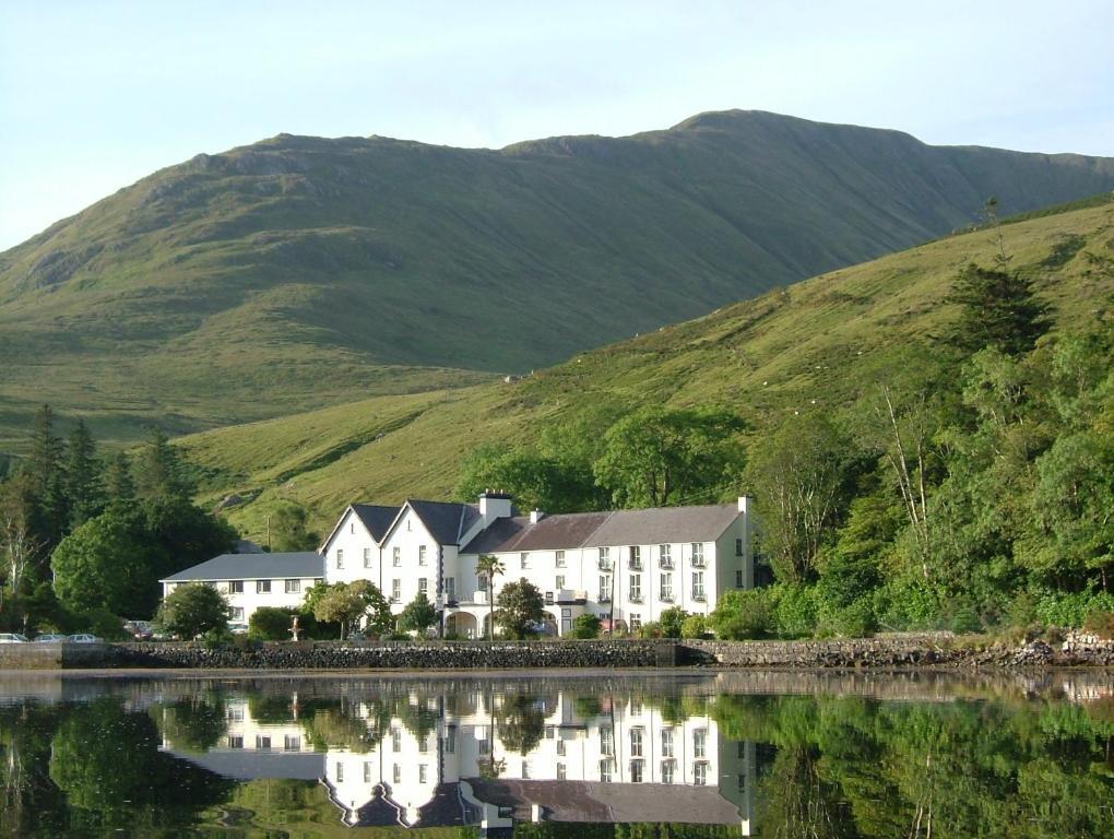 Leenane Hotel ลีนอน ภายนอก รูปภาพ