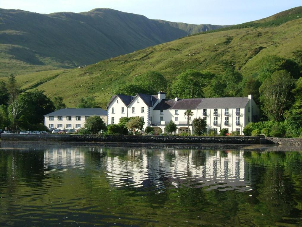 Leenane Hotel ลีนอน ภายนอก รูปภาพ
