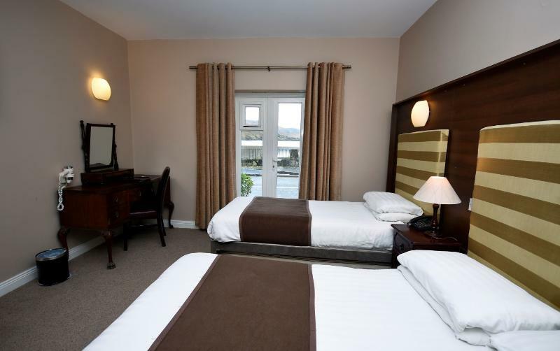 Leenane Hotel ลีนอน ภายนอก รูปภาพ